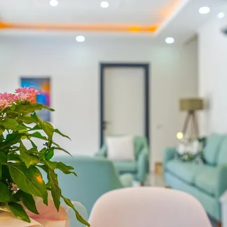 In Kas With Pool Jacuzzi Garden And Porch Hotel Gelemiş