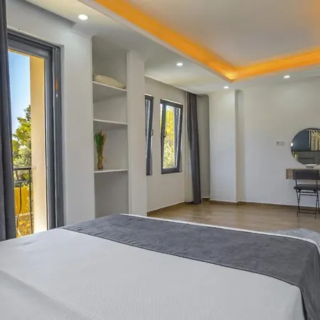 In Kas With Pool Jacuzzi Garden And Porch Hotel Gelemiş