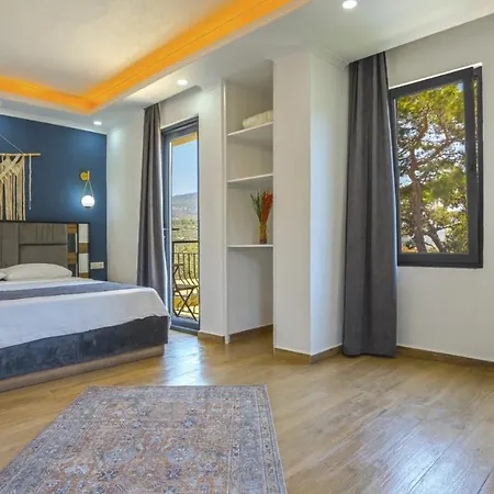 Hotel In Kas With Pool Jacuzzi Garden And Porch 4*