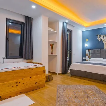 In Kas With Pool Jacuzzi Garden And Porch 4*